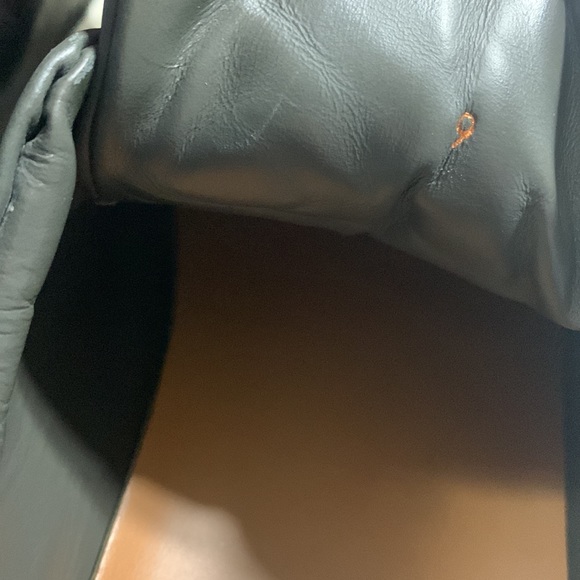 Good Man Brand Mens size 9 Low Top Sneaker Made in Italy Like New - Picture 4 of 6